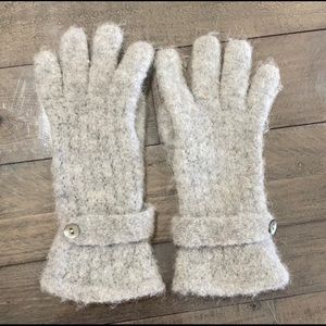 Banana Republic gray gloves